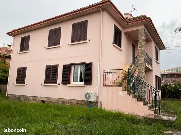 Location meublée rez de chaussée de villa