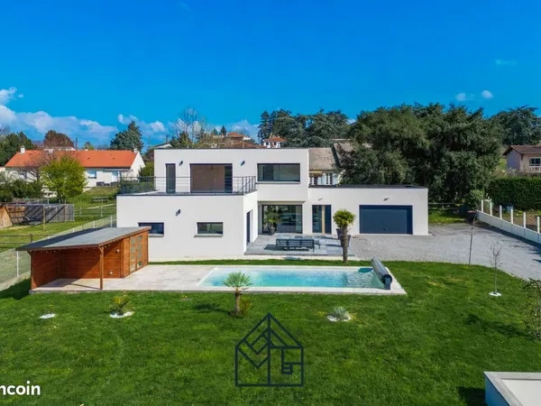Maison 4 pièces 182 m²