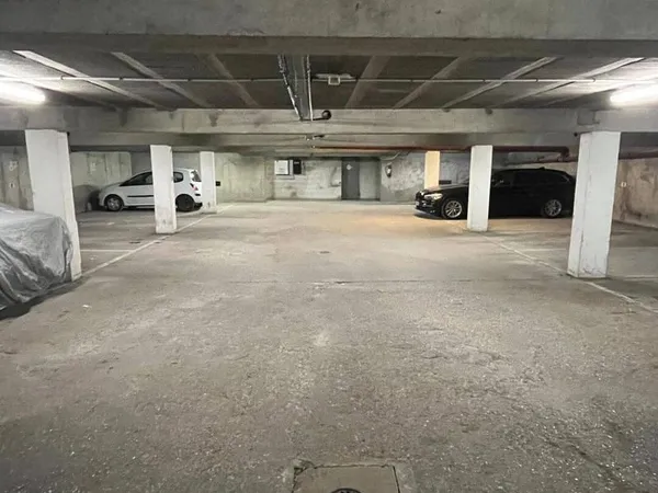 Parking 10 m²