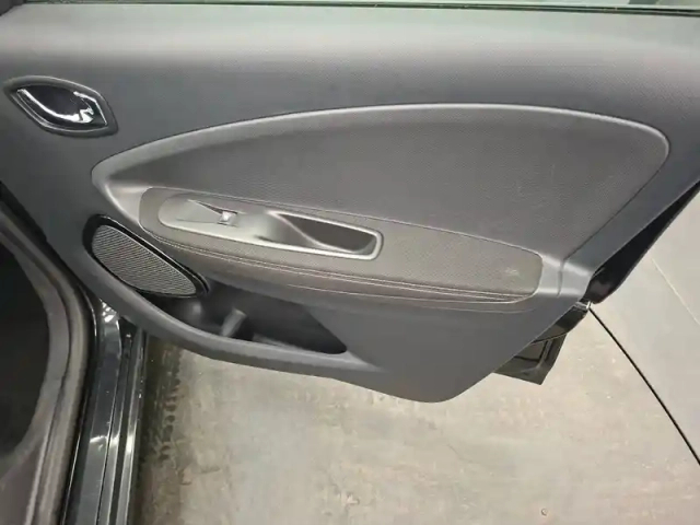 Renault Zoé zoe r90 — photo 23
