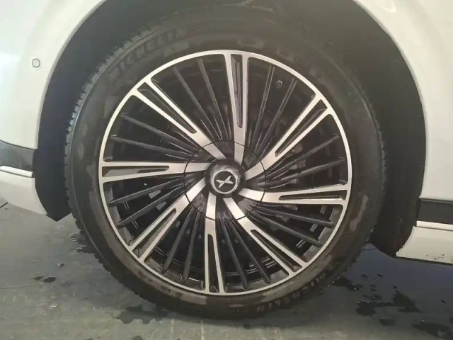 Xpeng G9 performance — photo 51