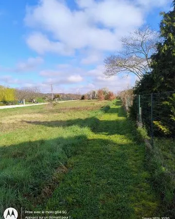 Terrain 2700 m2 Menville