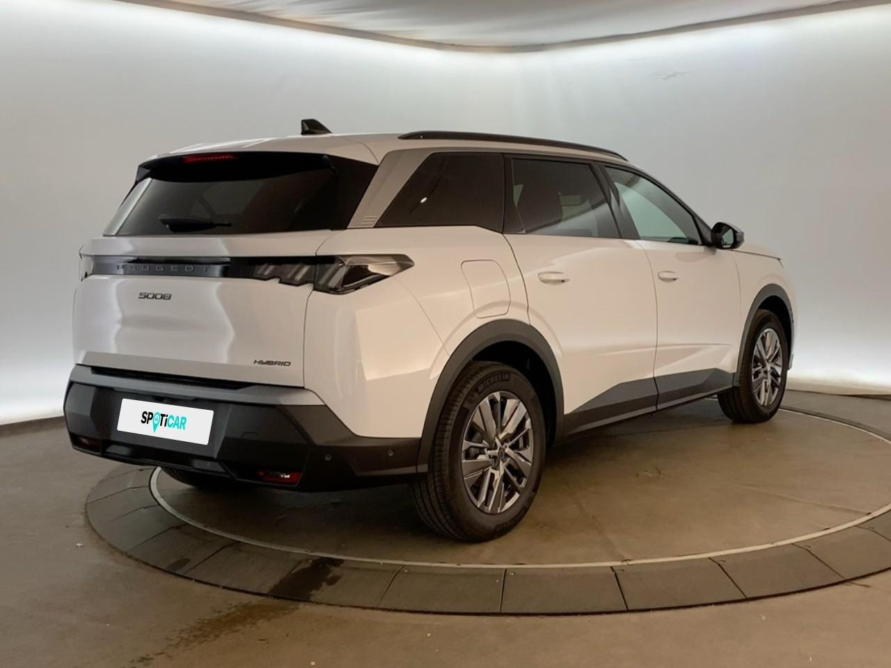 Peugeot 5008 hybrid 145 ch e-dcs6 allure — photo 7
