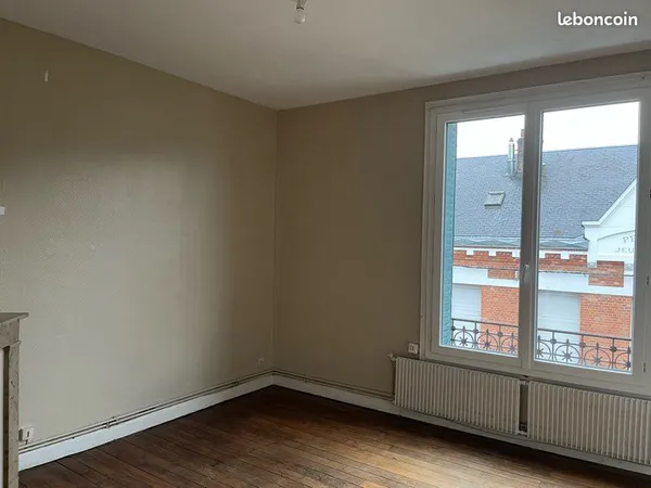 Appartement T2 de 43m² spacieux et lumineux au centre ville d'Albert