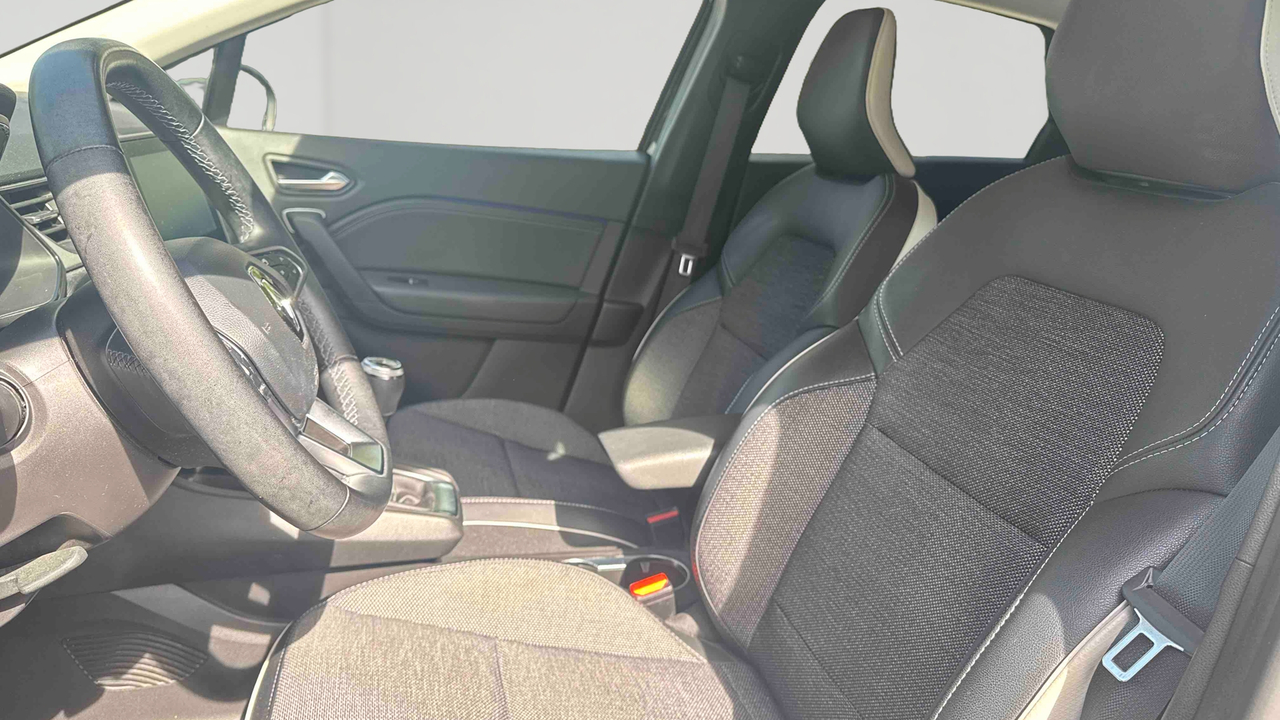 Renault Captur TCe 90 — photo 11
