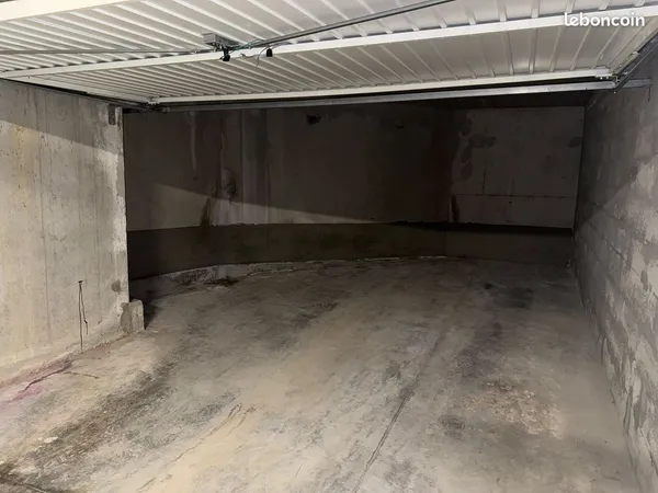 Garage en sous sol à Tarnos residence le bastian