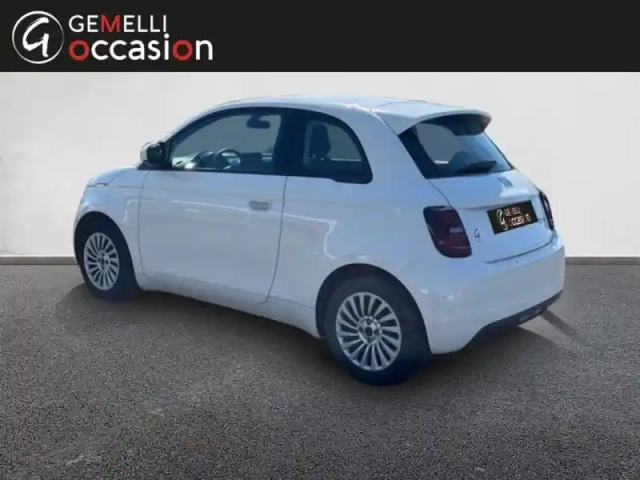 Fiat 500 e 95ch action plus berline  my22 23.8 kwh — photo 12