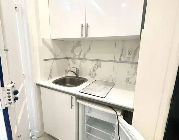 Studio 1 pièce 18 m²