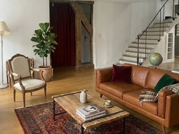 Maison 7 pièces 215 m²