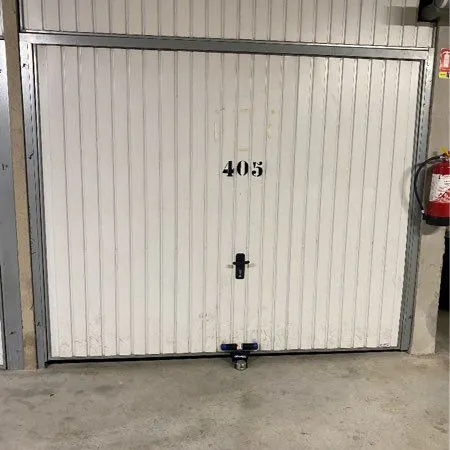 Box garage