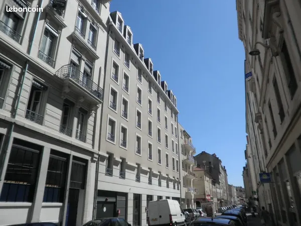 Studio 1 pièce 18 m²