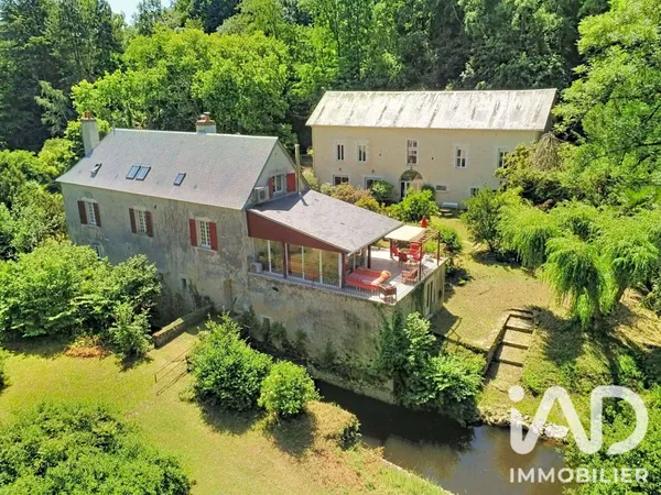 Maison 11 pièces 655 m²