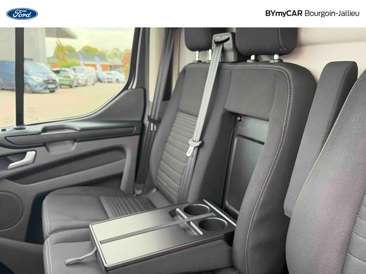 Ford TRANSIT CUSTOM FOURGON 300 L2H1 2.0 ECOBLUE 170 BVA — photo 25