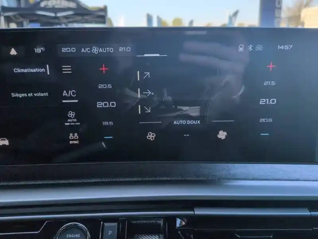 Peugeot 3008 hybrid 145 e-dcs6 — photo 3