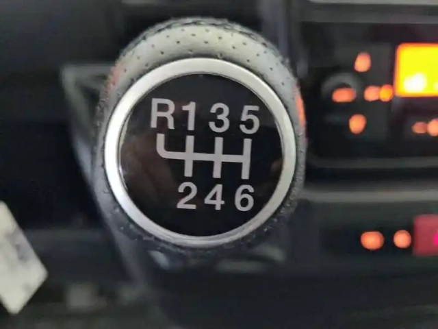 Peugeot Boxer tole 3.3 t l2h2 bluehdi 120 s&amp;s bvm6 — photo 18