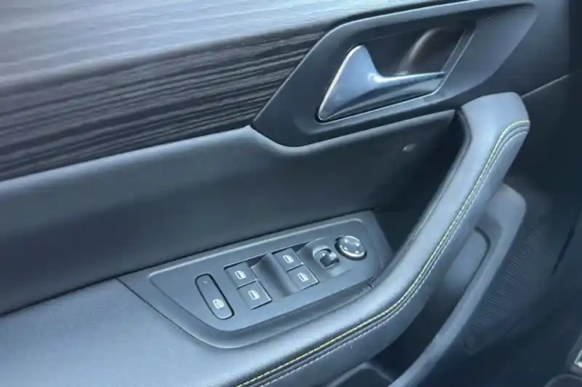 Peugeot 508 hybrid4 360 e-eat8 peugeot sport engineered — photo 21