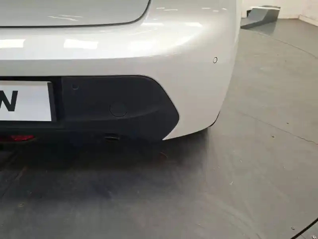 Peugeot 208 puretech 100 s&amp;s bvm6 — photo 12