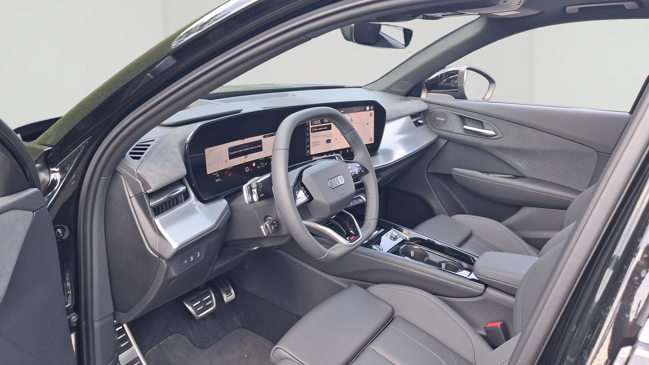 Audi Q3 TFSI 150 ch Hybride S tronic 7 — photo 24