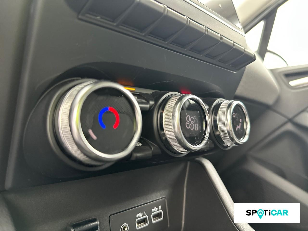 Renault Clio 1.6 e-tech 145ch full hybrid evolution - 24 — photo 15