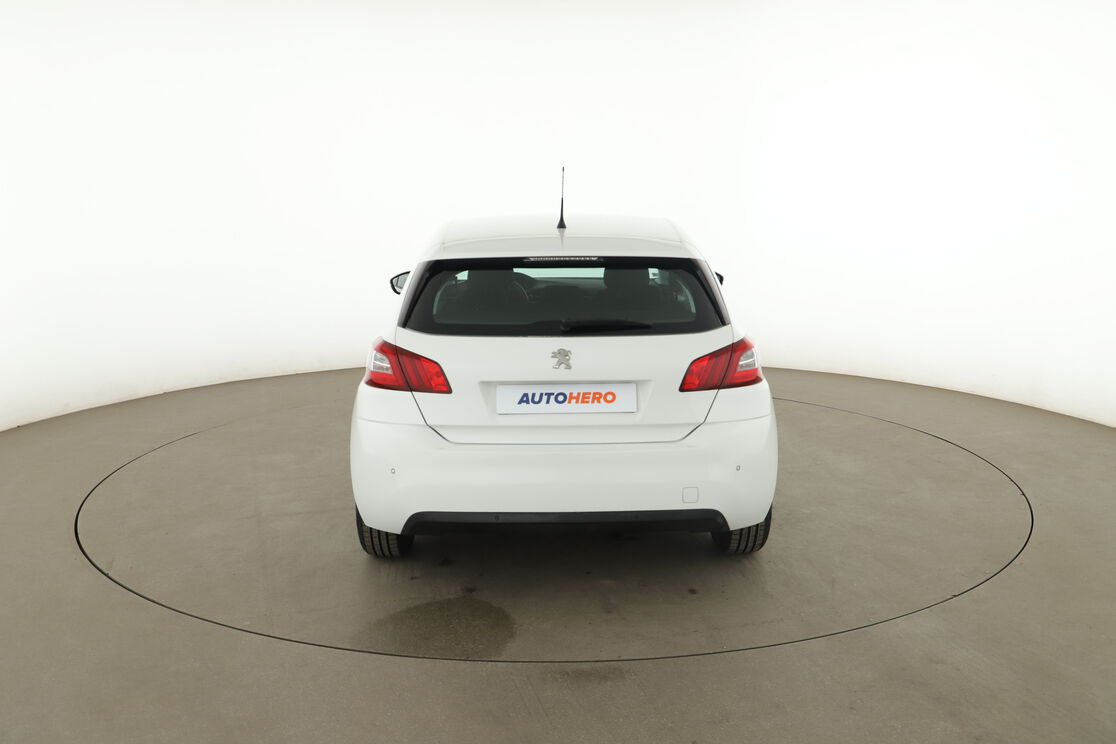Peugeot 308 1.2 PureTech Access — photo 4