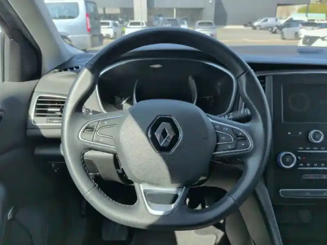 Renault Megane mégane iv berline dci 90 energy — photo 32