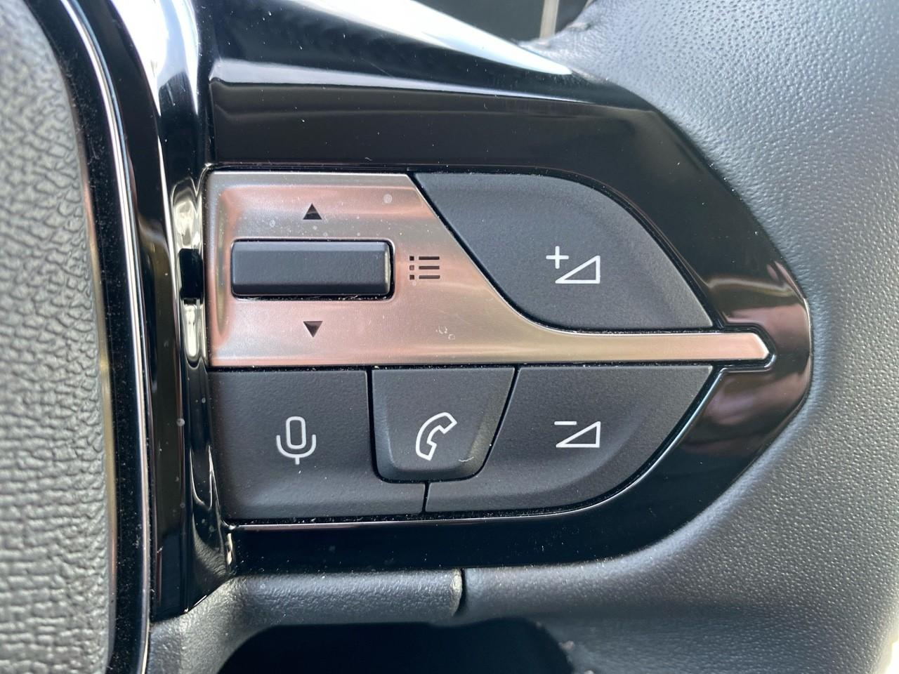Peugeot 308 1.2 hybrid 145ch allure e-dcs6 — photo 20