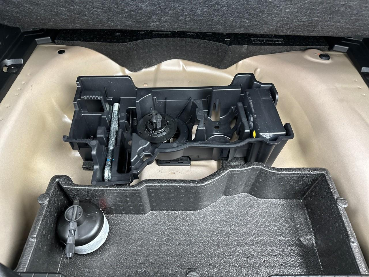 Peugeot 2008 puretech 100 s&s bvm6 active — photo 33