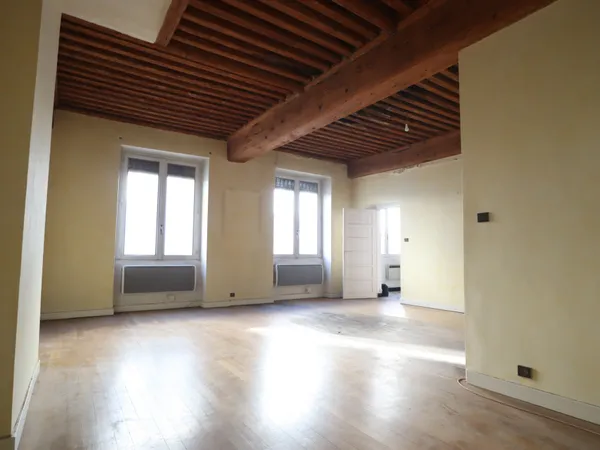 T2 (T3 Possible) - 71 m2 - rue royale
