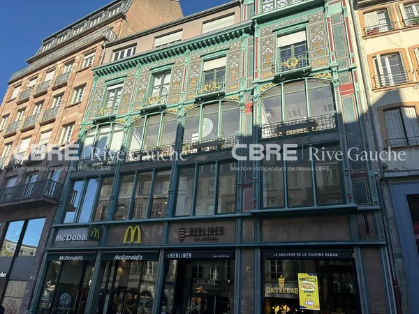 Local professionnel 395 m²