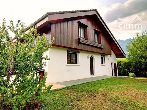 À VENDRE-MAISON FAMILIALE 7 PIÈCESSALLANCHES (74700)