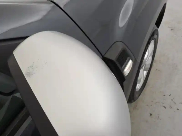 Dacia Duster 1.0 tce 100ch confort 4x2 suréquipé — photo 32