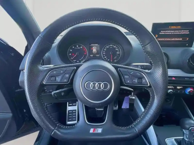 Audi Q2 1.4 tfsi 150ch cod s line s tronic 7 + toit ouvrant + attelage — photo 13