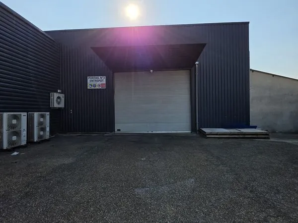 Dépôt 500 à 1000 m² - Accès PL - Hauteur 6,5 m - Montélimar