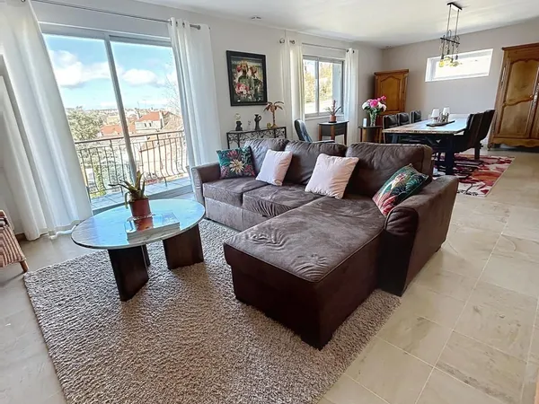 Maison 5 pièces 174 m²