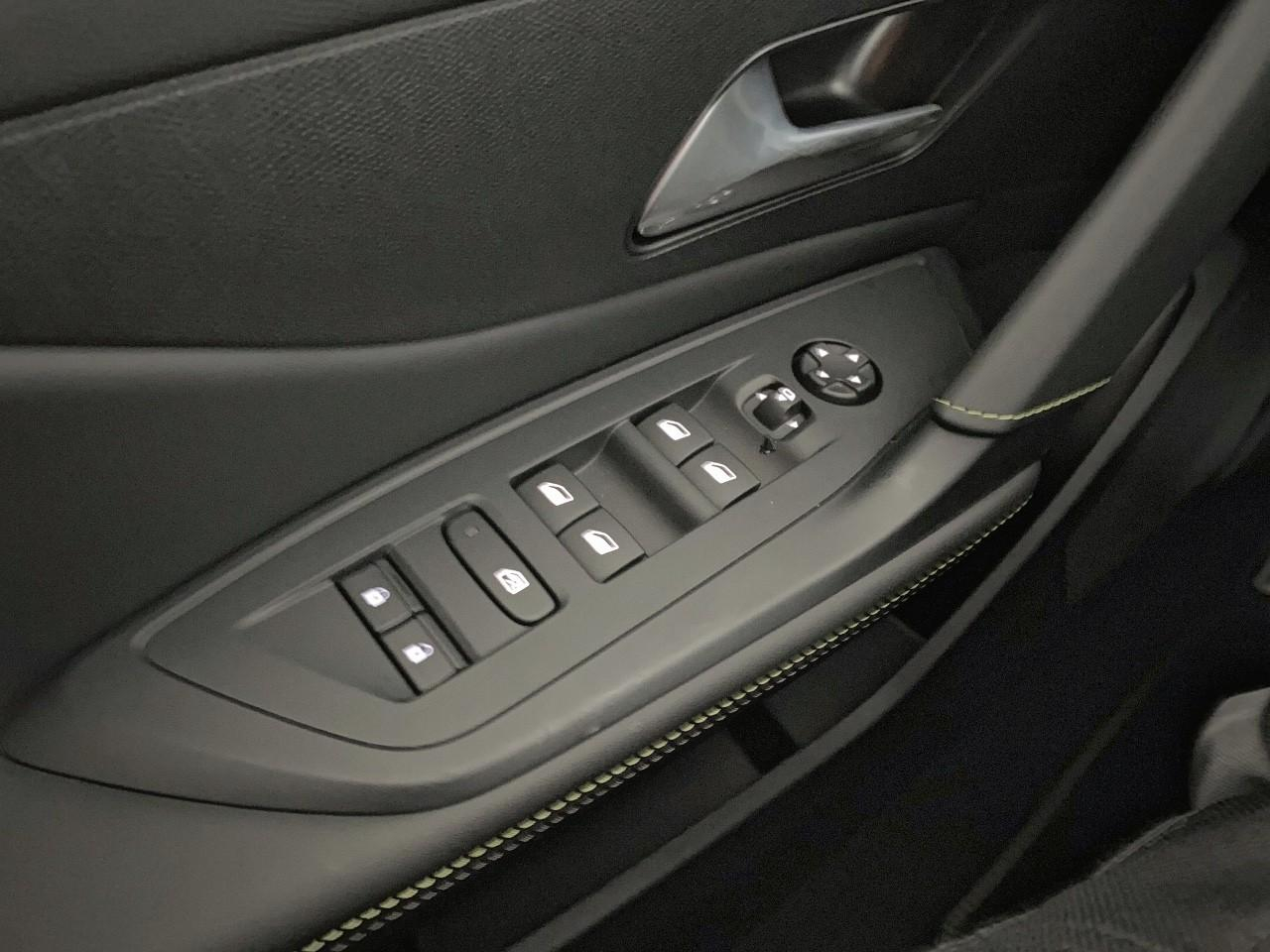 Peugeot 408 hybrid 145 e-dcs6 gt — photo 20