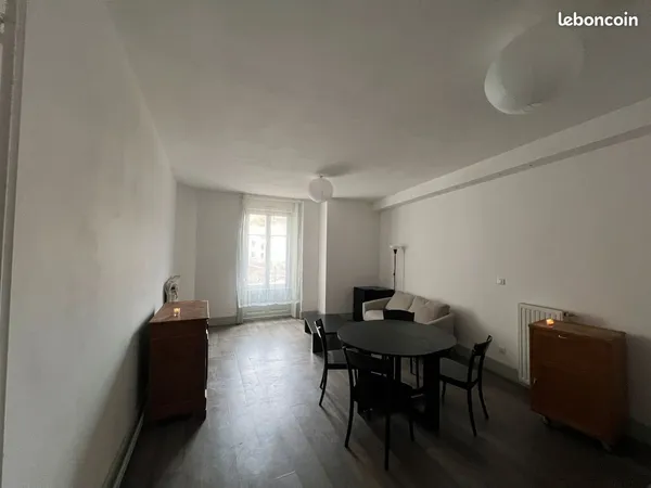 Appartement - 3 Pièces - 65m2 - RDC