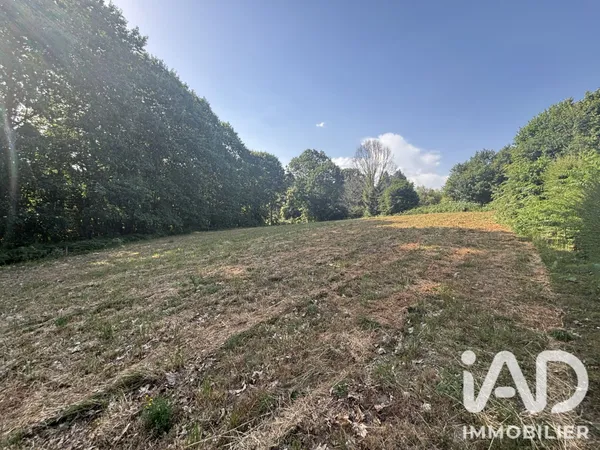 Terrain en individuel 1044 m²