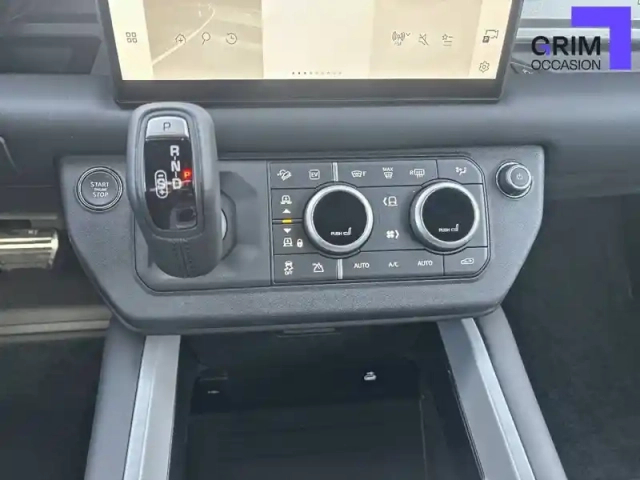 Land Rover Defender 110 p300e phev bva8 — photo 44