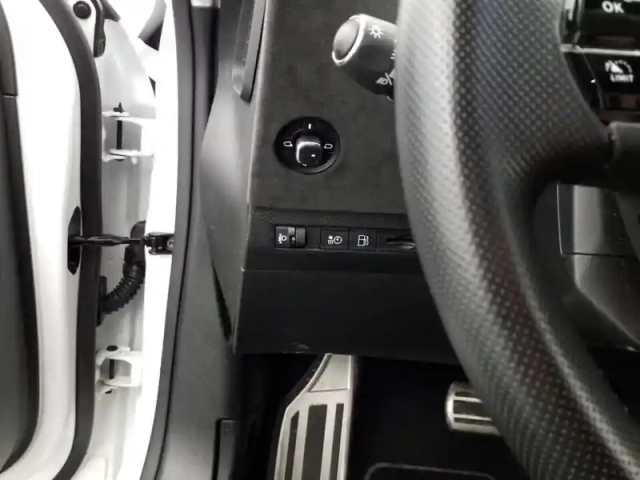 Ds Ds 4 hybride e-tense 225 eat8 performance line — photo 17