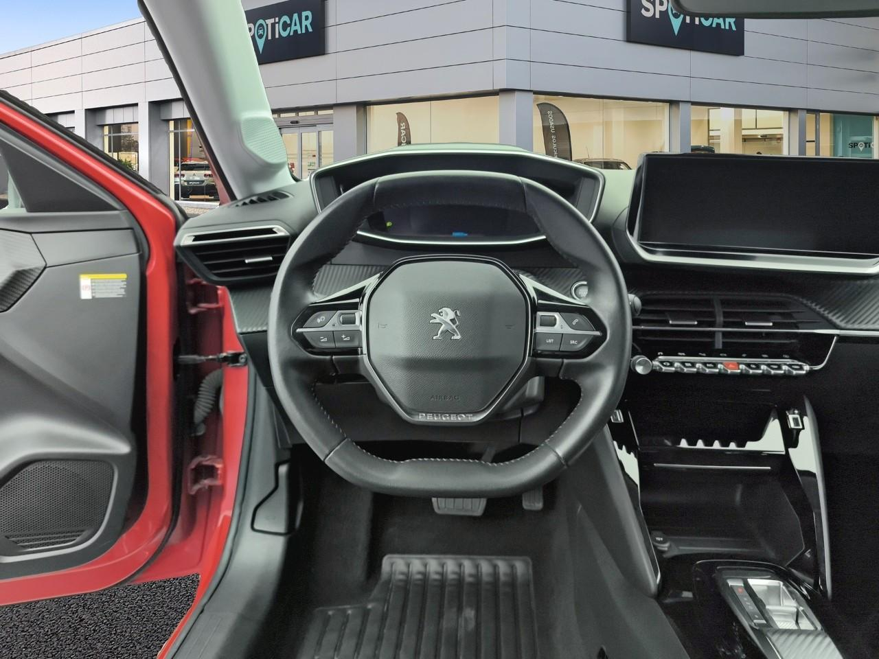 Peugeot 208 50 kwh 136ch allure pack — photo 11