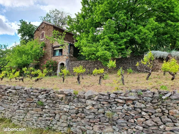 Rare Maison de caractère sur 2 hectares avec vue exceptionnelle