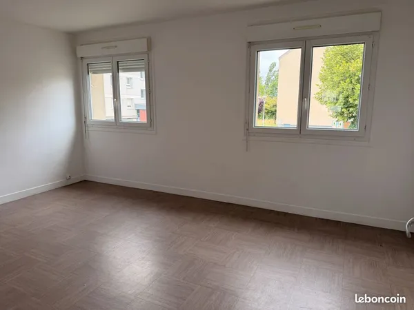 Appartement T4 à louer sur Falaise (14700)