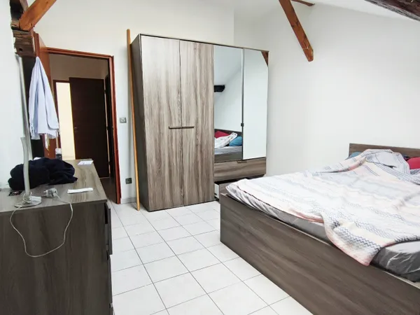 NEVERS - BEL APPARTEMENT 5 PIÈCES DE 120 M² AVEC TERRASSE - IDÉAL INVESTISSEUR OU FAMILLE