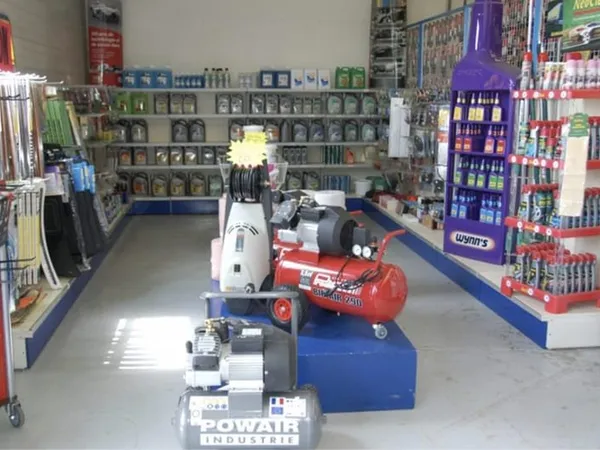 Local commercial 470 m²