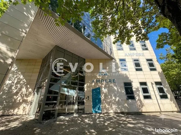 Bureaux 544 m²
