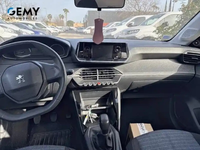 Peugeot 208 puretech 75 s&amp;s bvm5 — photo 42