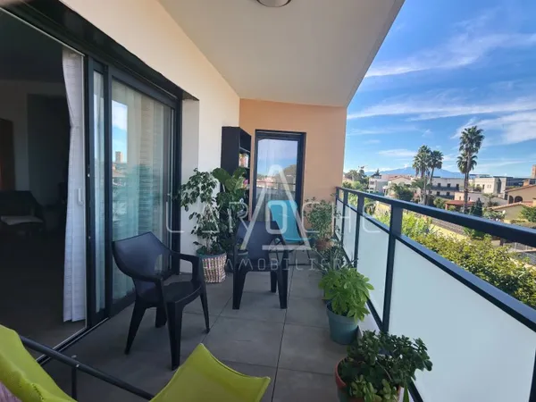APPARTEMENT T3 - TERRASSE - PARKING INTERIEUR