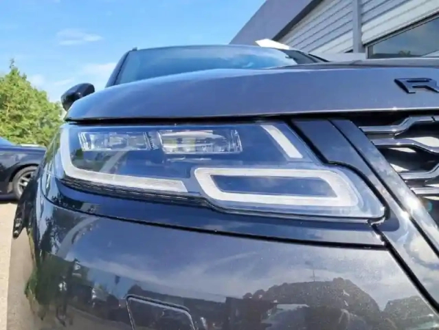 Land Rover Range Rover velar 2.0 p400e 404ch phev r-dynamic se awd bva — photo 13