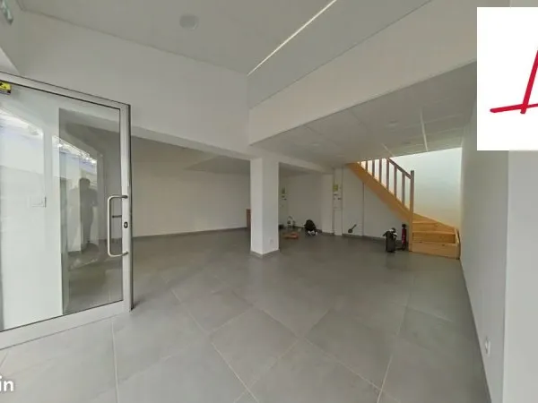 Local commercial 61 m² Montbrison