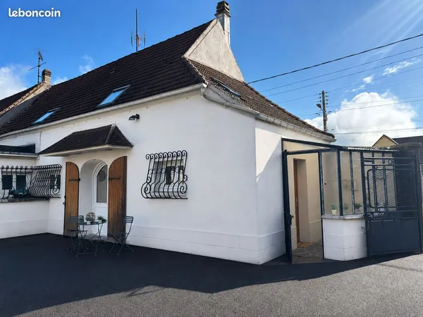 Investisseur : Maison 96 m2 à fort potentiel / Découpe possible + 2 Parking - centre ville Noailles 